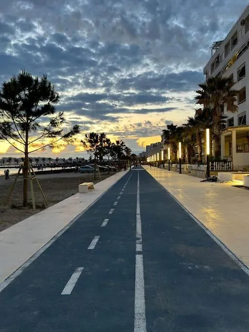 Sea Point Apartments Дуррес
